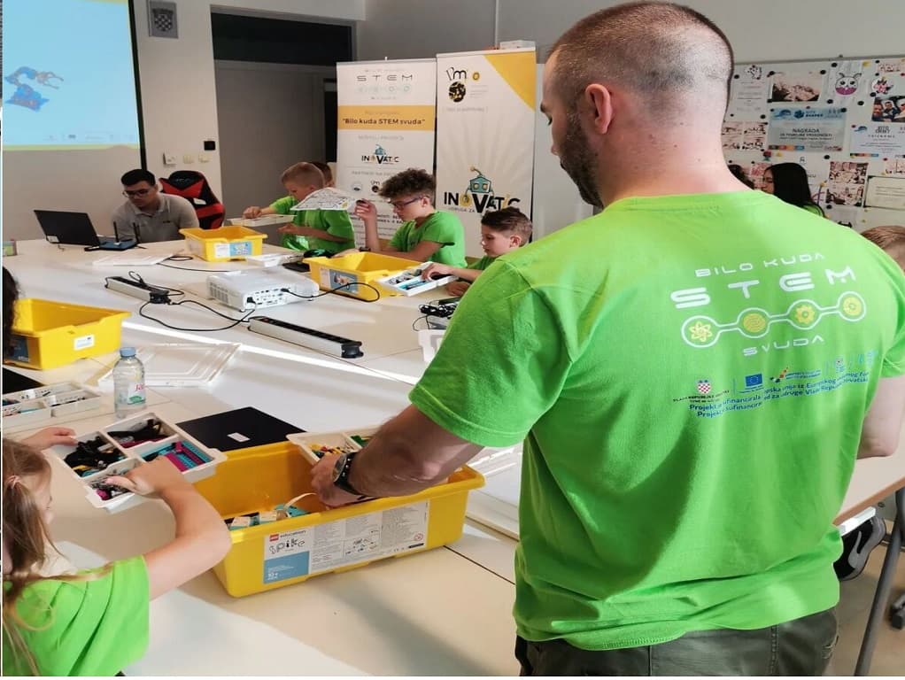Održan prvi splitski kamp robotike u sklopu EU projekta “Bilo kuda STEM svuda”.