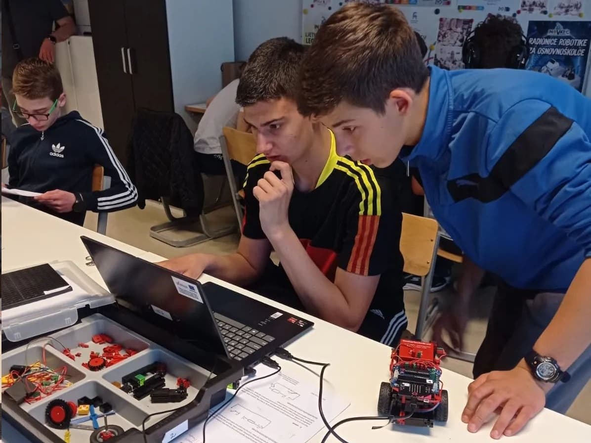 Osvojeno 2. mjesto na županijskom ROBOKUP-u 2022.