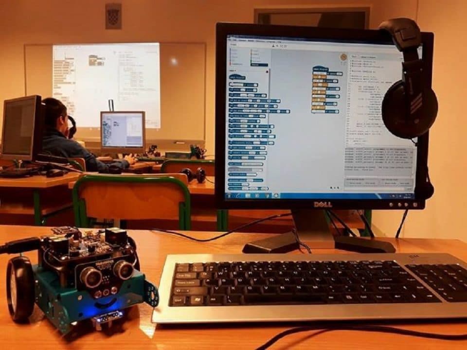 Radionice robotike za djecu zaposlenika HT-a