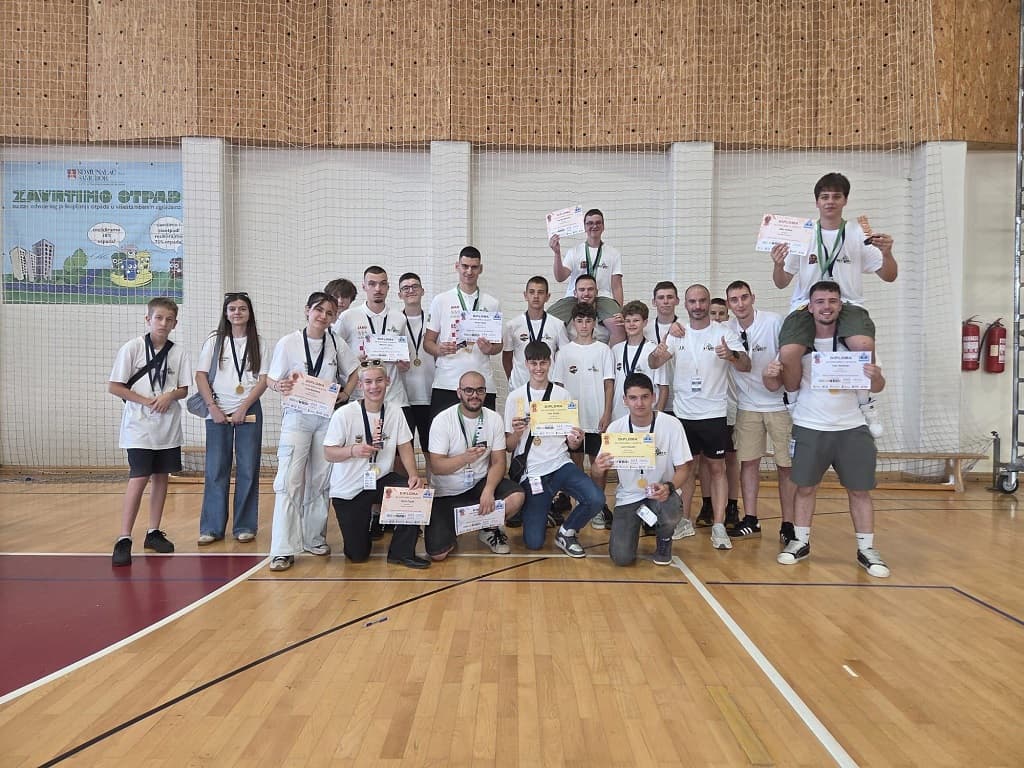 Inovatic ostvario povijesni uspjeh na državnom finalu World Robot Olympiad 2026 – pet trofeja, europski i svjetski plasman!